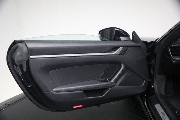 Used 2025 Porsche 911 Carrera for sale $137,900 at Pagani of Greenwich in Greenwich CT 06830 18