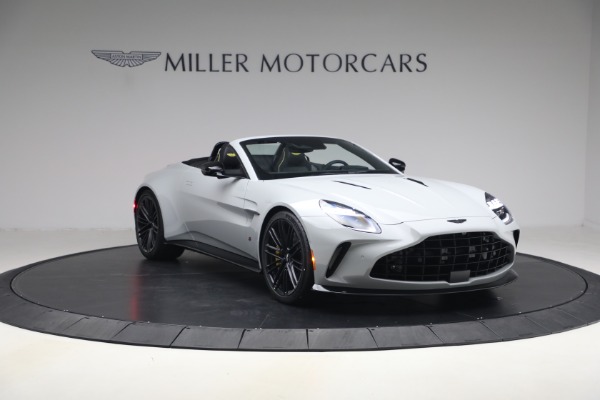 New 2026 Aston Martin Vantage S Roadster for sale $261,400 at Pagani of Greenwich in Greenwich CT 06830 11