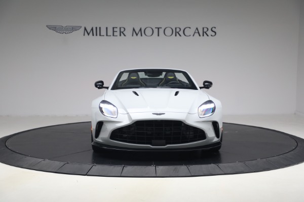 New 2026 Aston Martin Vantage S Roadster for sale $261,400 at Pagani of Greenwich in Greenwich CT 06830 12
