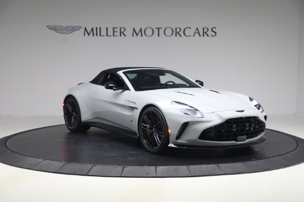 New 2026 Aston Martin Vantage S Roadster for sale $261,400 at Pagani of Greenwich in Greenwich CT 06830 23