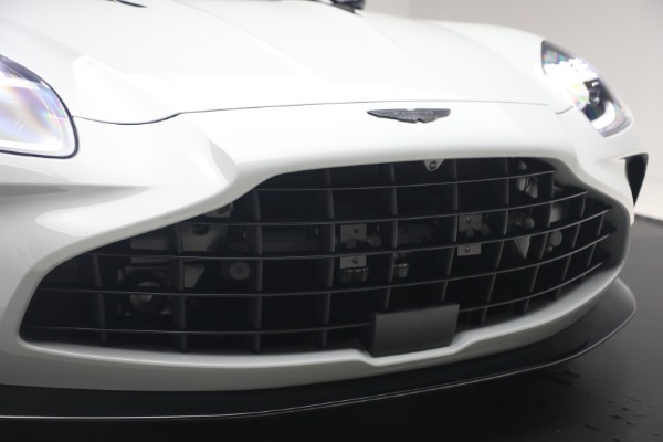 New 2026 Aston Martin Vantage S Roadster for sale $261,400 at Pagani of Greenwich in Greenwich CT 06830 26