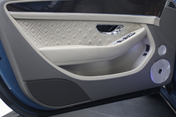 Used 2024 Bentley Continental GTC Speed for sale $294,900 at Pagani of Greenwich in Greenwich CT 06830 27