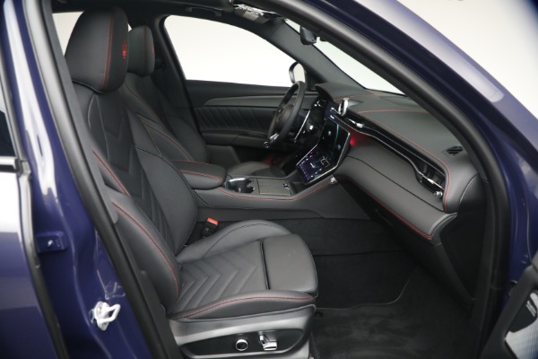 New 2026 Maserati Grecale Modena V6 for sale $100,905 at Pagani of Greenwich in Greenwich CT 06830 14