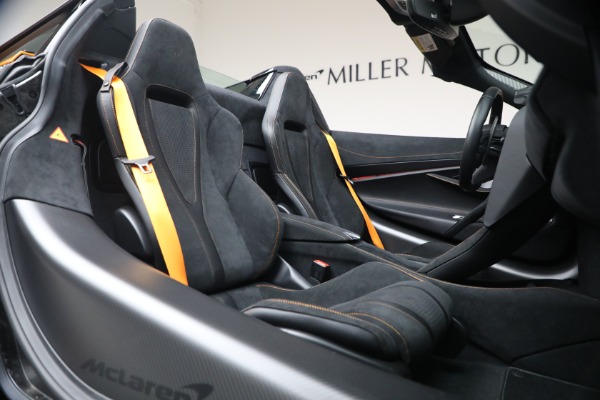 Used 2025 McLaren 750S Spider Performance for sale $369,900 at Pagani of Greenwich in Greenwich CT 06830 24