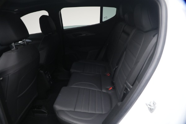 Used 2024 Alfa Romeo Tonale Hybrid Ti for sale $28,900 at Pagani of Greenwich in Greenwich CT 06830 17