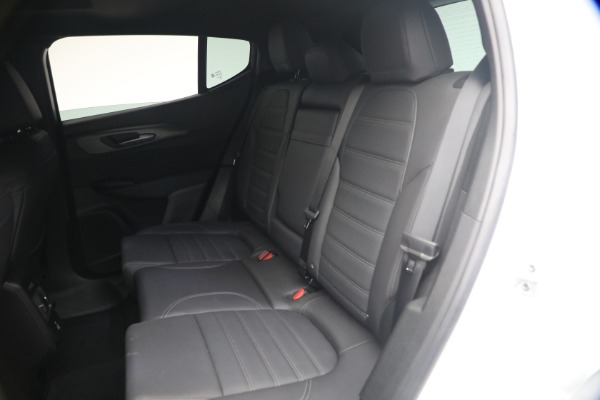 Used 2024 Alfa Romeo Tonale Hybrid Ti for sale $28,900 at Pagani of Greenwich in Greenwich CT 06830 19