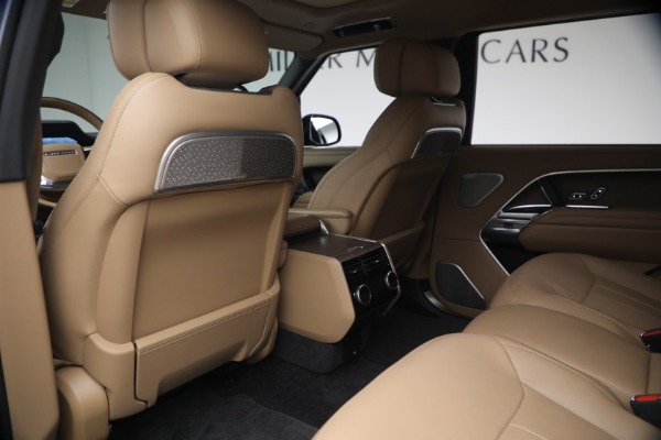 Used 2025 Land Rover Range Rover P530 Autobiography LWB for sale $153,900 at Pagani of Greenwich in Greenwich CT 06830 17