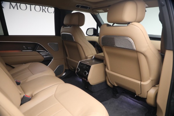 Used 2025 Land Rover Range Rover P530 Autobiography LWB for sale $153,900 at Pagani of Greenwich in Greenwich CT 06830 23