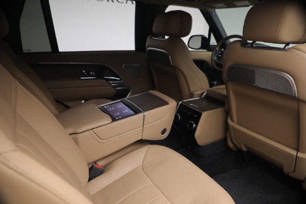 Used 2025 Land Rover Range Rover P530 Autobiography LWB for sale $153,900 at Pagani of Greenwich in Greenwich CT 06830 26