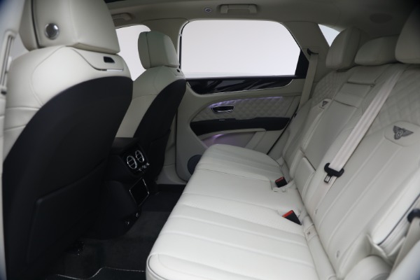 Used 2022 Bentley Bentayga V8 for sale $137,900 at Pagani of Greenwich in Greenwich CT 06830 23