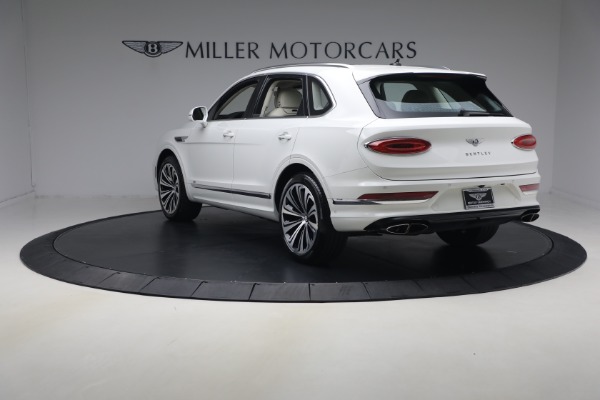 Used 2022 Bentley Bentayga V8 for sale $137,900 at Pagani of Greenwich in Greenwich CT 06830 5