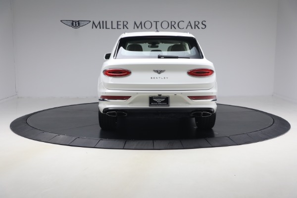 Used 2022 Bentley Bentayga V8 for sale $137,900 at Pagani of Greenwich in Greenwich CT 06830 6