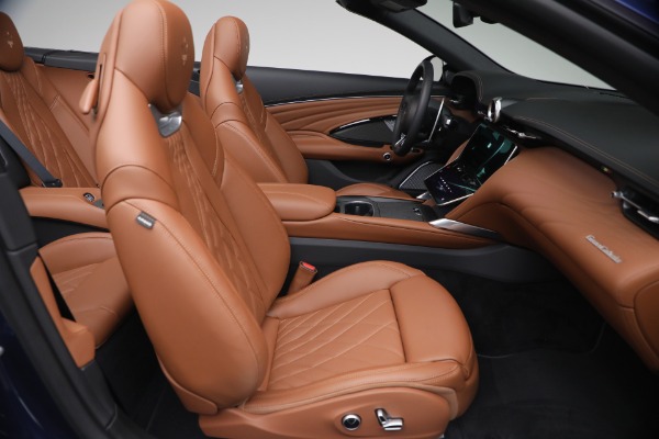 New 2026 Maserati GranCabrio for sale $178,105 at Pagani of Greenwich in Greenwich CT 06830 17