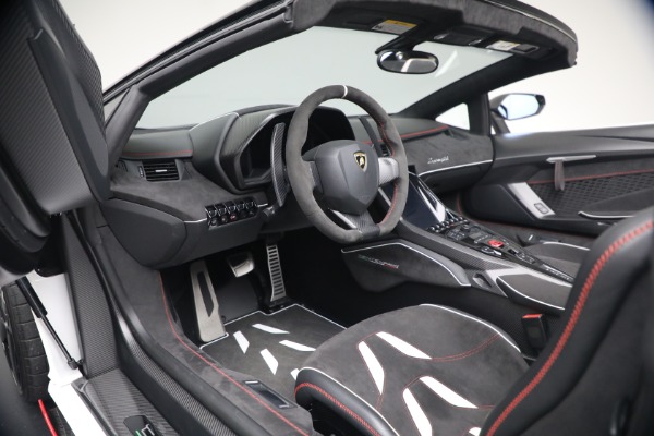 Used 2017 Lamborghini Centenario Roadster for sale $3,995,000 at Pagani of Greenwich in Greenwich CT 06830 13