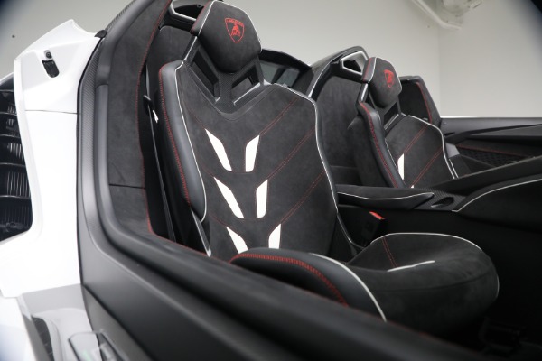Used 2017 Lamborghini Centenario Roadster for sale $3,995,000 at Pagani of Greenwich in Greenwich CT 06830 15