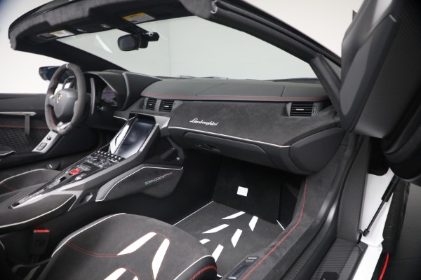 Used 2017 Lamborghini Centenario Roadster for sale $3,995,000 at Pagani of Greenwich in Greenwich CT 06830 16