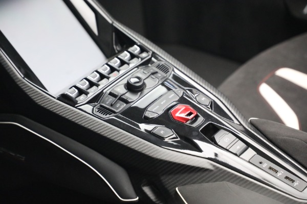 Used 2017 Lamborghini Centenario Roadster for sale $3,995,000 at Pagani of Greenwich in Greenwich CT 06830 19