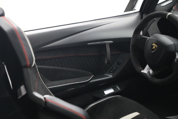 Used 2017 Lamborghini Centenario Roadster for sale $3,995,000 at Pagani of Greenwich in Greenwich CT 06830 22