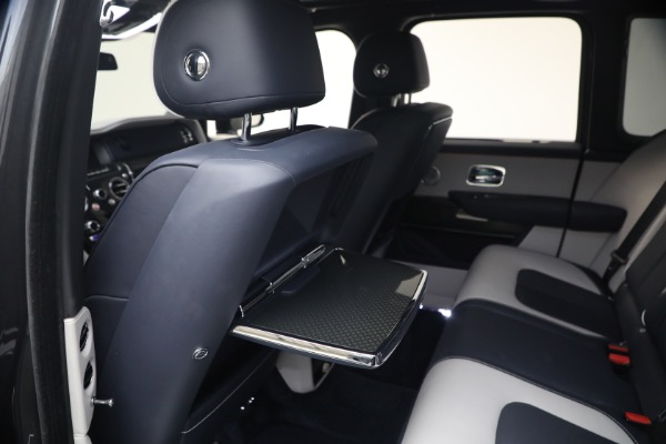 Used 2022 Rolls-Royce Black Badge Cullinan for sale $299,900 at Pagani of Greenwich in Greenwich CT 06830 23
