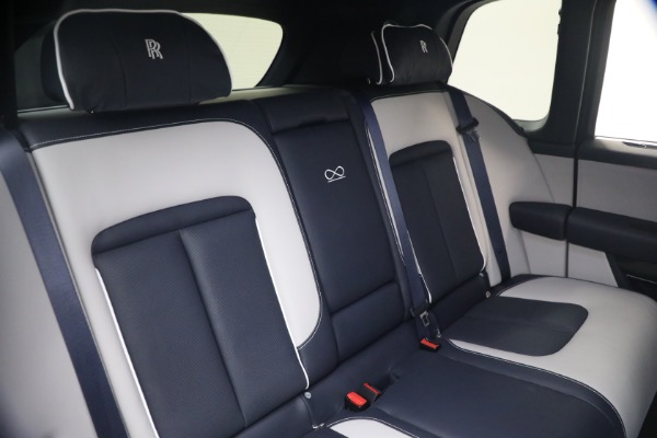 Used 2022 Rolls-Royce Black Badge Cullinan for sale $299,900 at Pagani of Greenwich in Greenwich CT 06830 24