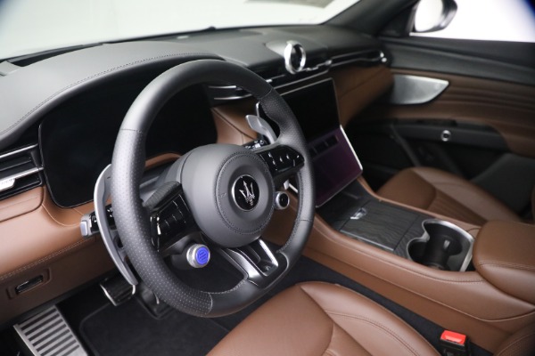 New 2026 Maserati Grecale Modena V6 for sale $97,295 at Pagani of Greenwich in Greenwich CT 06830 16