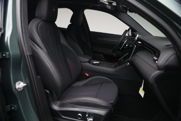 New 2026 Maserati Grecale Modena V6 for sale $96,825 at Pagani of Greenwich in Greenwich CT 06830 17