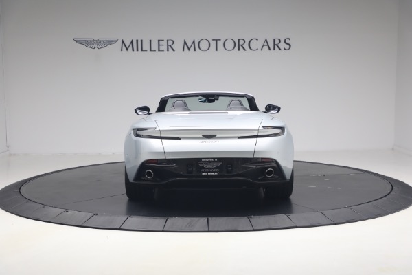 Used 2019 Aston Martin DB11 Volante for sale $105,900 at Pagani of Greenwich in Greenwich CT 06830 6