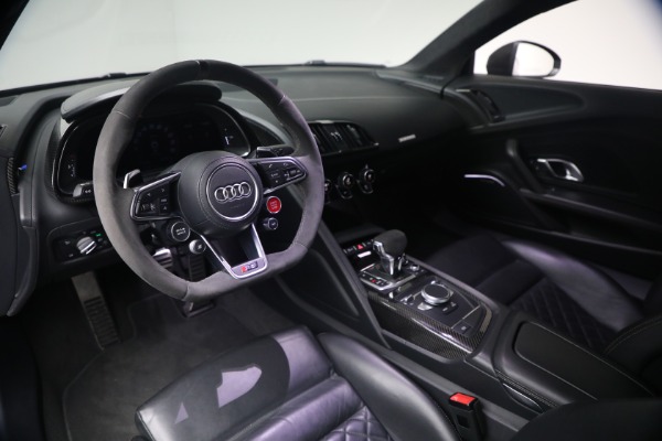 Used 2020 Audi R8 5.2 quattro V10 performance for sale $213,900 at Pagani of Greenwich in Greenwich CT 06830 23