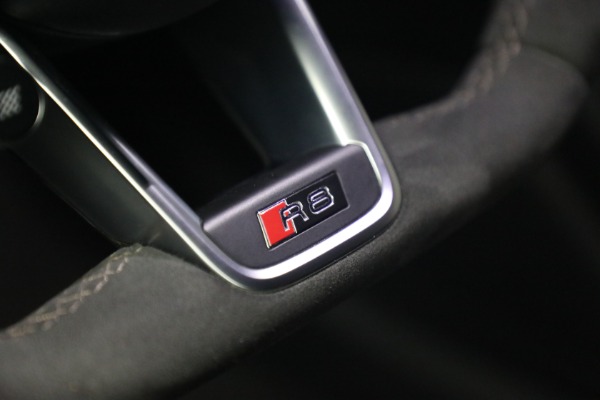 Used 2020 Audi R8 5.2 quattro V10 performance for sale $213,900 at Pagani of Greenwich in Greenwich CT 06830 27