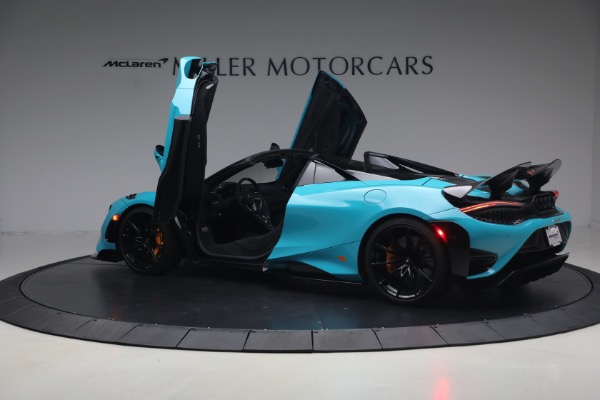 Used 2022 McLaren 765LT Spider for sale $599,900 at Pagani of Greenwich in Greenwich CT 06830 16