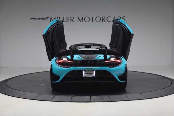 Used 2022 McLaren 765LT Spider for sale $599,900 at Pagani of Greenwich in Greenwich CT 06830 17
