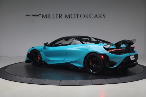 Used 2022 McLaren 765LT Spider for sale $599,900 at Pagani of Greenwich in Greenwich CT 06830 24