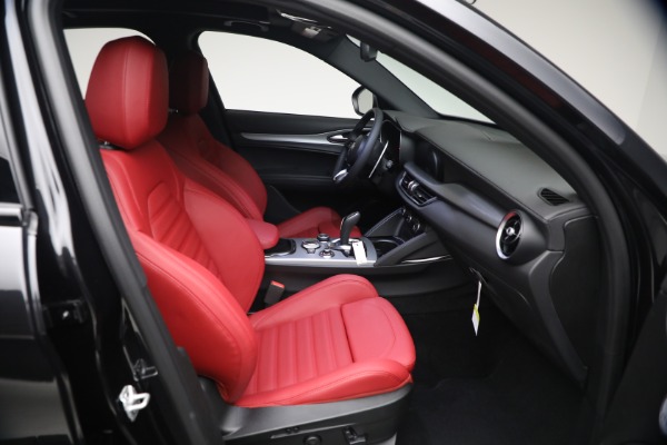 New 2026 Alfa Romeo Stelvio Veloce for sale $62,715 at Pagani of Greenwich in Greenwich CT 06830 14