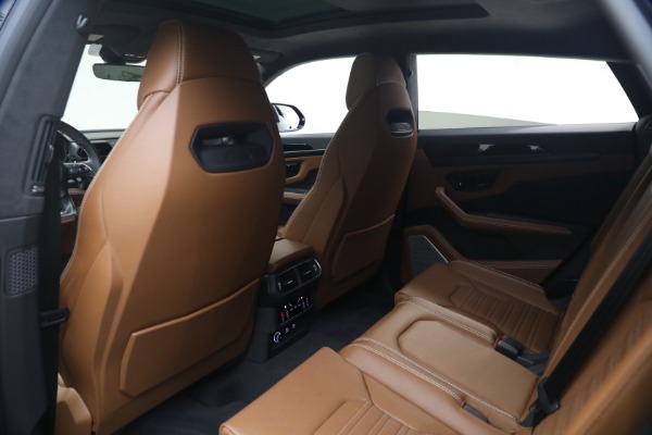 Used 2025 Lamborghini Urus SE for sale $305,900 at Pagani of Greenwich in Greenwich CT 06830 18