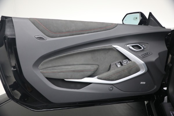 Used 2023 Chevrolet Camaro ZL1 for sale $73,900 at Pagani of Greenwich in Greenwich CT 06830 28