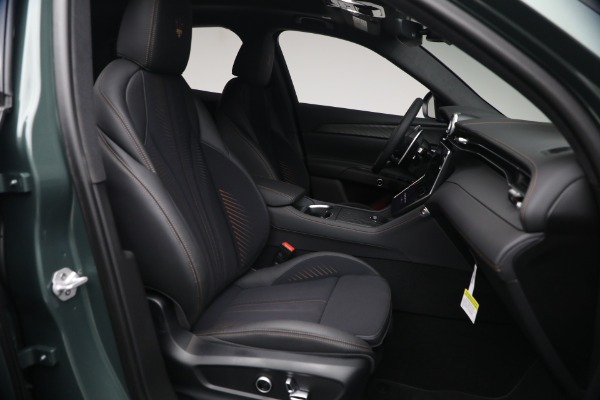 New 2026 Maserati Grecale Modena V6 for sale $96,825 at Pagani of Greenwich in Greenwich CT 06830 14