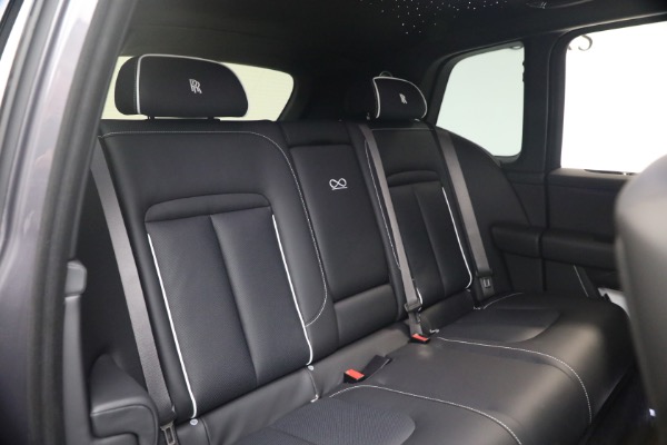 New 2027 Rolls-Royce Black Badge Cullinan for sale $576,350 at Pagani of Greenwich in Greenwich CT 06830 22