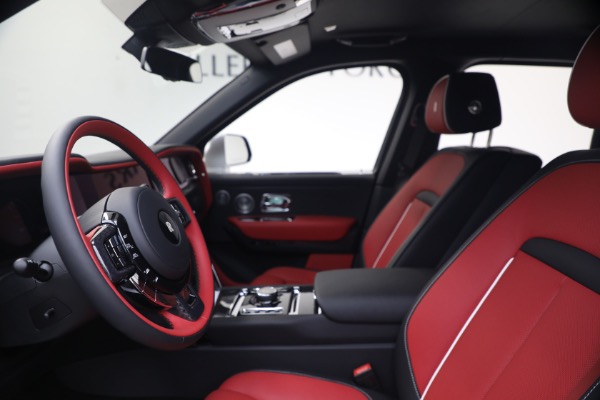 New 2027 Rolls-Royce Black Badge Cullinan for sale $588,050 at Pagani of Greenwich in Greenwich CT 06830 16