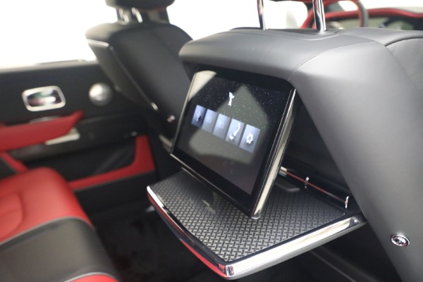 New 2027 Rolls-Royce Black Badge Cullinan for sale $588,050 at Pagani of Greenwich in Greenwich CT 06830 25