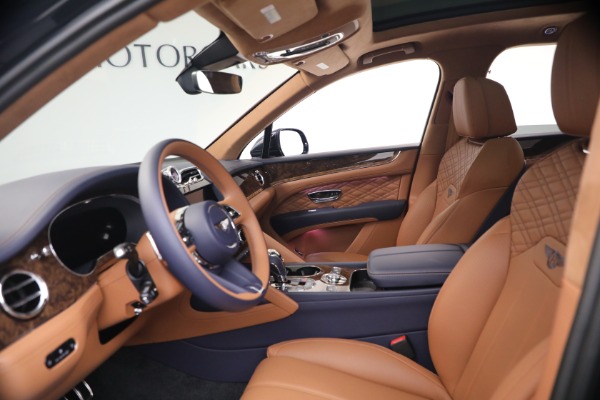 New 2026 Bentley Bentayga Azure V8 for sale $291,615 at Pagani of Greenwich in Greenwich CT 06830 16