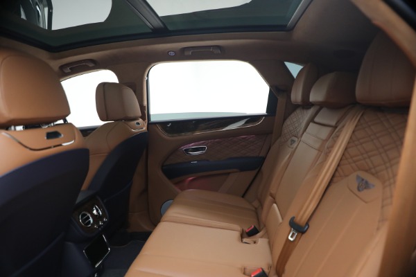 New 2026 Bentley Bentayga Azure V8 for sale $291,615 at Pagani of Greenwich in Greenwich CT 06830 19