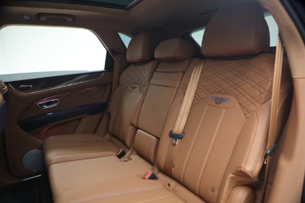 New 2026 Bentley Bentayga Azure V8 for sale $291,615 at Pagani of Greenwich in Greenwich CT 06830 20