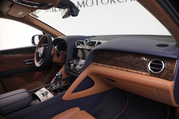 New 2026 Bentley Bentayga Azure V8 for sale $291,615 at Pagani of Greenwich in Greenwich CT 06830 22