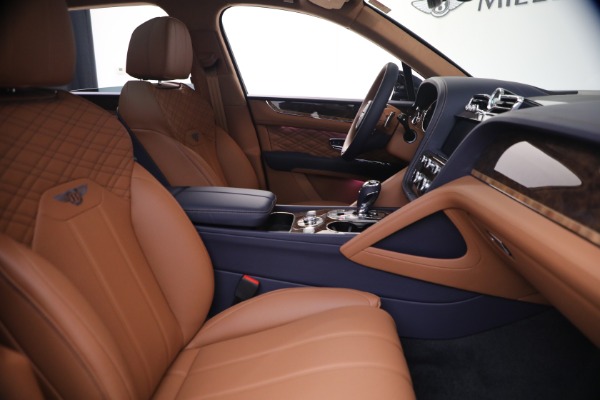 New 2026 Bentley Bentayga Azure V8 for sale $291,615 at Pagani of Greenwich in Greenwich CT 06830 23