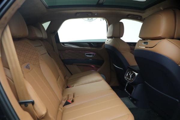 New 2026 Bentley Bentayga Azure V8 for sale $291,615 at Pagani of Greenwich in Greenwich CT 06830 26