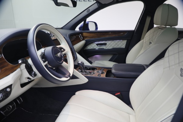 Used 2022 Bentley Bentayga V8 for sale $129,900 at Pagani of Greenwich in Greenwich CT 06830 18