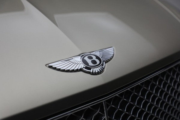 Used 2021 Bentley Bentayga V8 for sale $119,900 at Pagani of Greenwich in Greenwich CT 06830 13