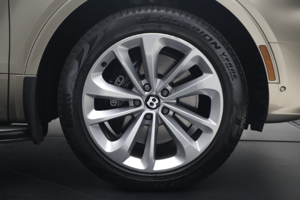 Used 2021 Bentley Bentayga V8 for sale $119,900 at Pagani of Greenwich in Greenwich CT 06830 16