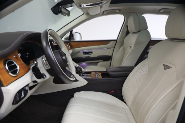 Used 2021 Bentley Bentayga V8 for sale $119,900 at Pagani of Greenwich in Greenwich CT 06830 19