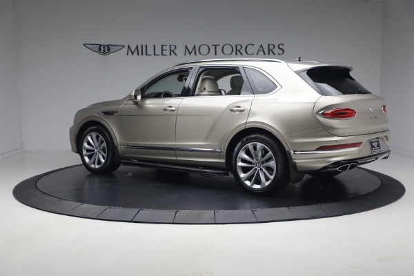 Used 2021 Bentley Bentayga V8 for sale $119,900 at Pagani of Greenwich in Greenwich CT 06830 4